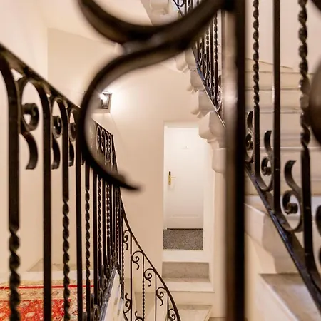 The Barrister 4* Valletta